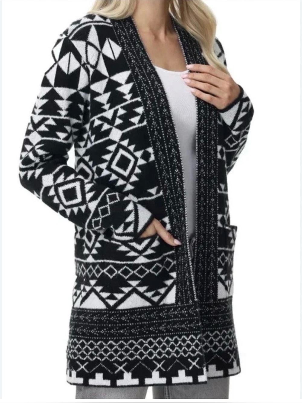 Frye NWT Women's Jacquard Pattern Cardigan black/white geometric design Large